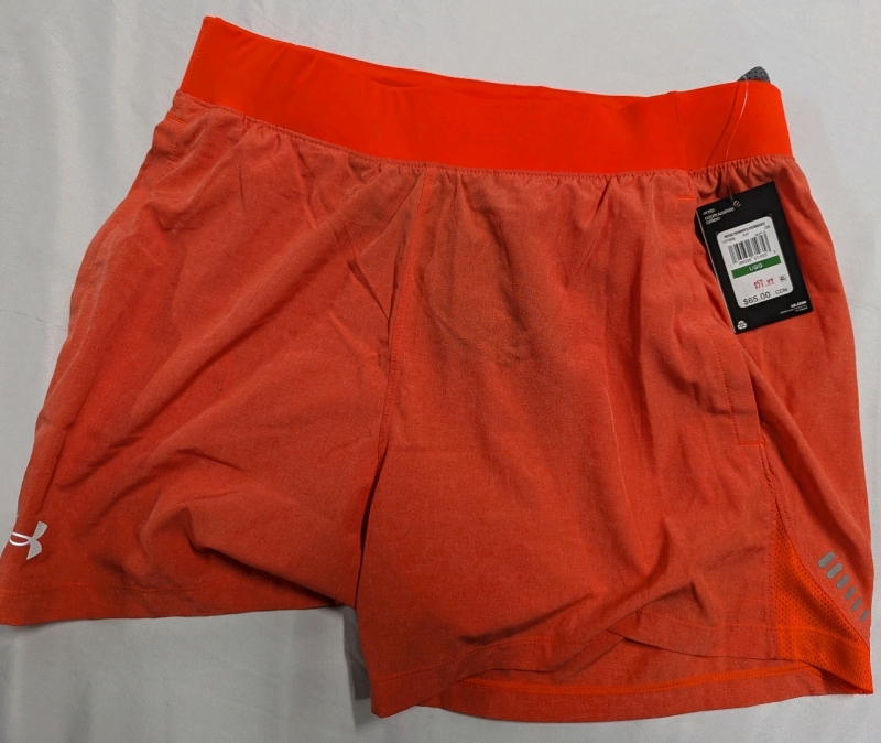 New Large Men's Under Armour Speed Pocket Shorts.