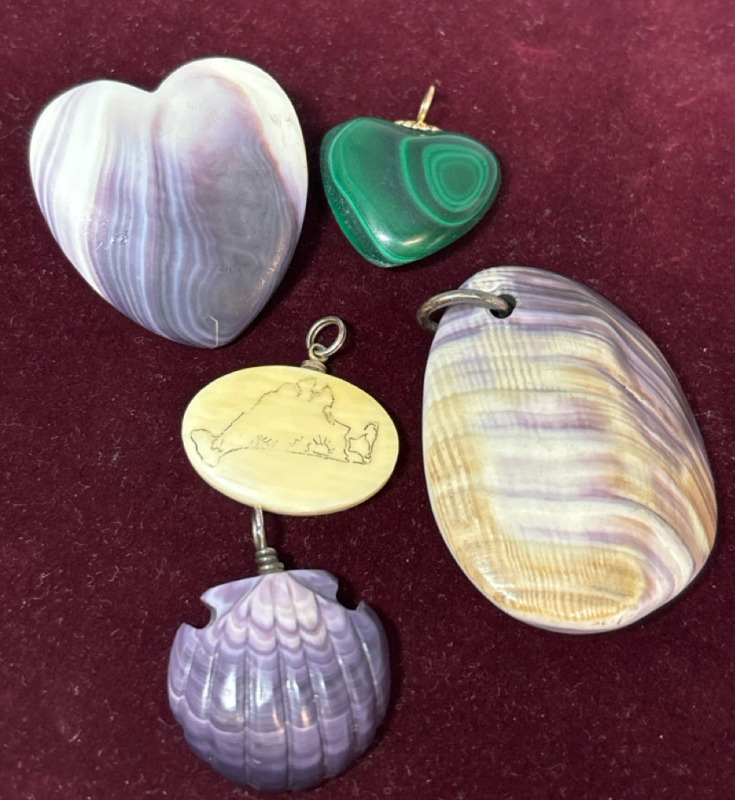 Stone Pendants & Brooch Malachite Heart Shell Stones