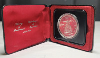 1976 (1876-) Canadian Silver Library of Parliament Silver One Dollar Coin with Case