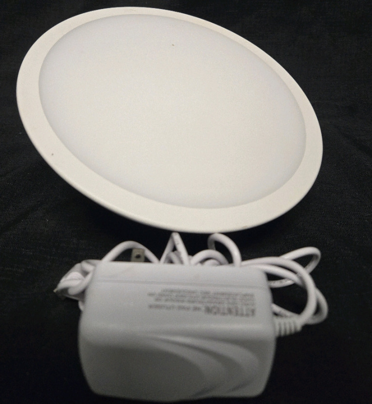 Verilux | Halo Happy light Cordless Portable L.E.D Therapy Lamp | Model # VT53WW4 | * Tested & Working *