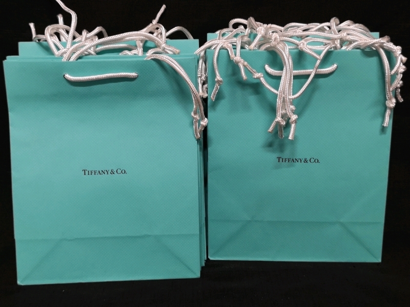 25 New TIFFANY & COMPANY Paper Gift Bags 8x4x9.75" H