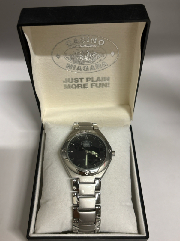 CASINO NIAGARA Watch Working Boxed Unused Just Plain More Fun Glow Hands