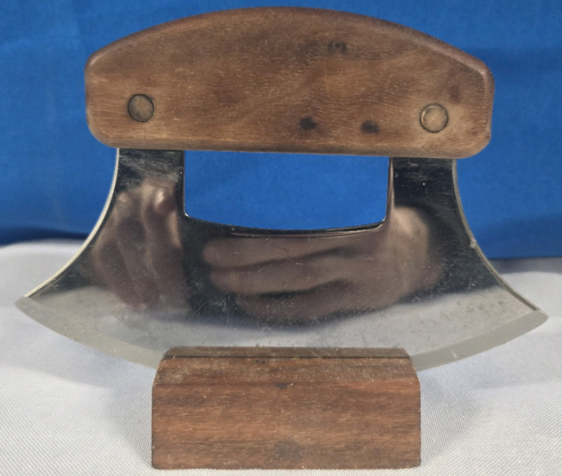 The Alaska Ulu | Legendary Stainless Steel Knife Of The Arctic With Stand | knife Measures 4" x 5¾"