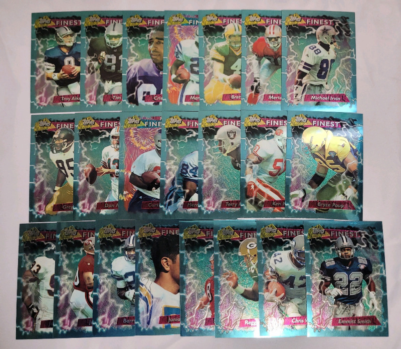 1995 Topps Finest NFL Football Jumbo Trading Card Set , #1 - #22 . Complete Set , each card measures 4"×5 5/8"