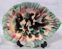 Vintage Majolica Style Leaf Platter. No makers Stamp on Bottom. Made in England. Silt with Stand. 7.5" Long.