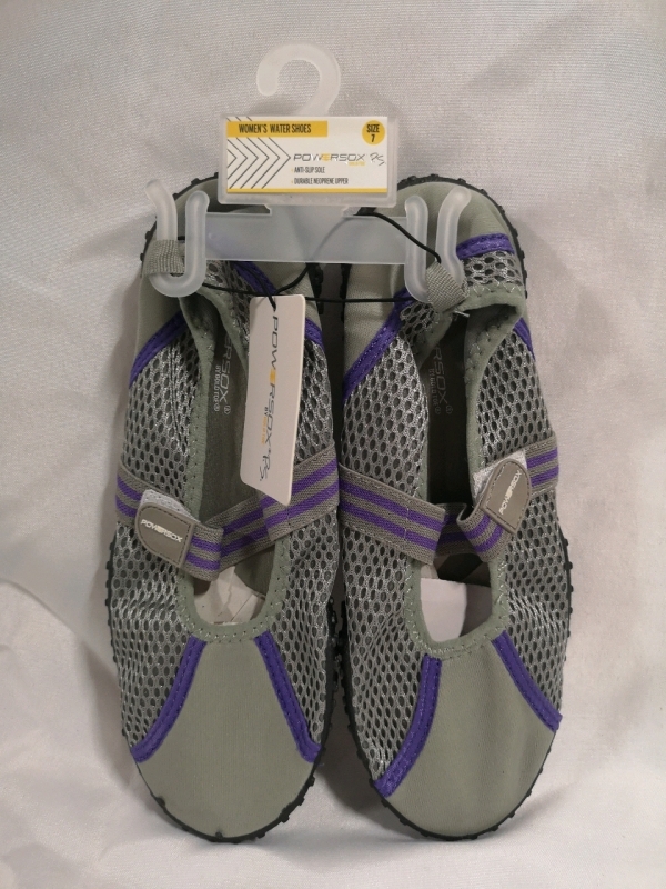 New Women's Water Shoes Sz 7 by Powersox