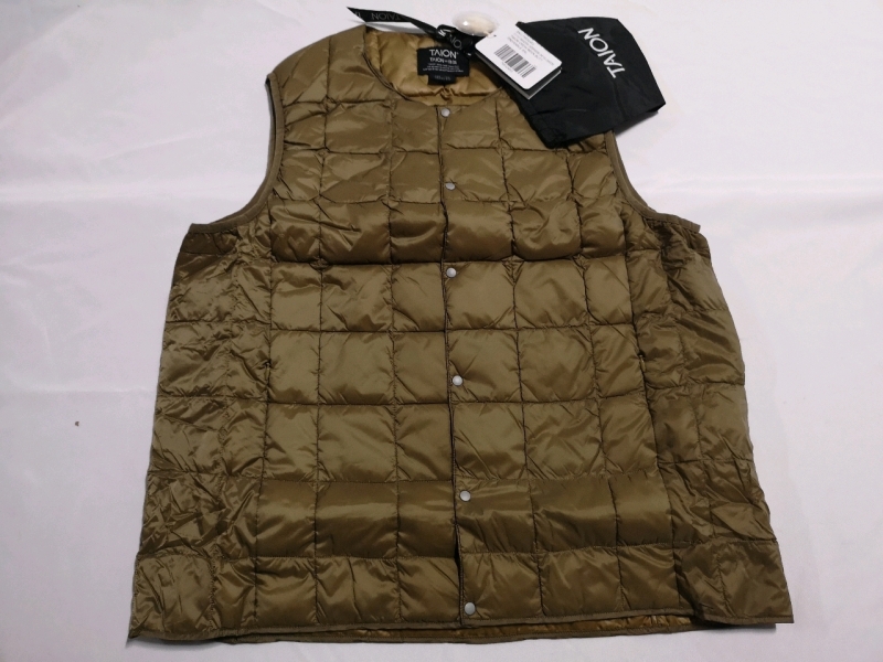 New Women's Vest sz 2XL by Taion