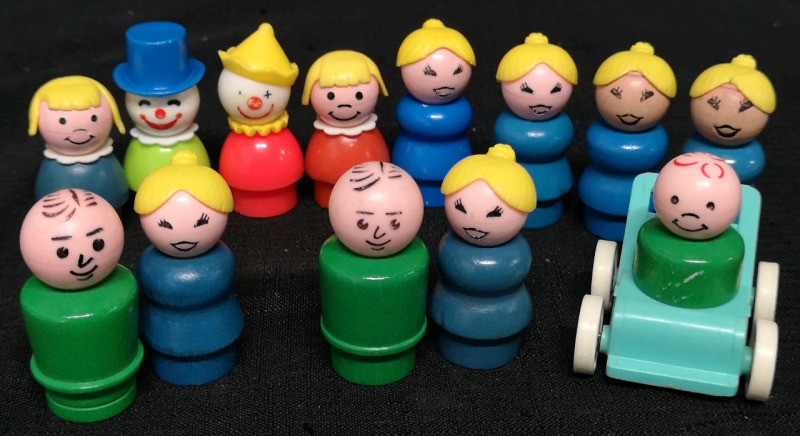 14 pcs Vintage Fisher-Price WOOD & Plastic Little People