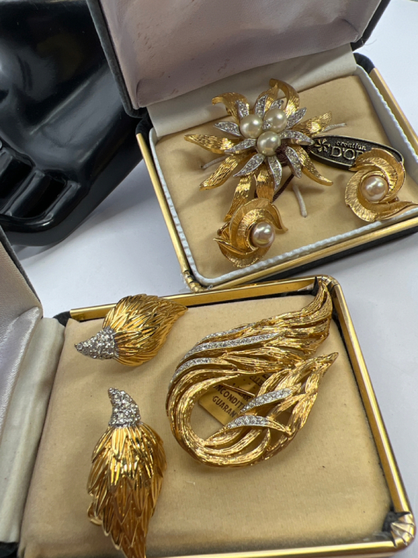 Vintage D&rsquo;Orlan Brooches Earrings