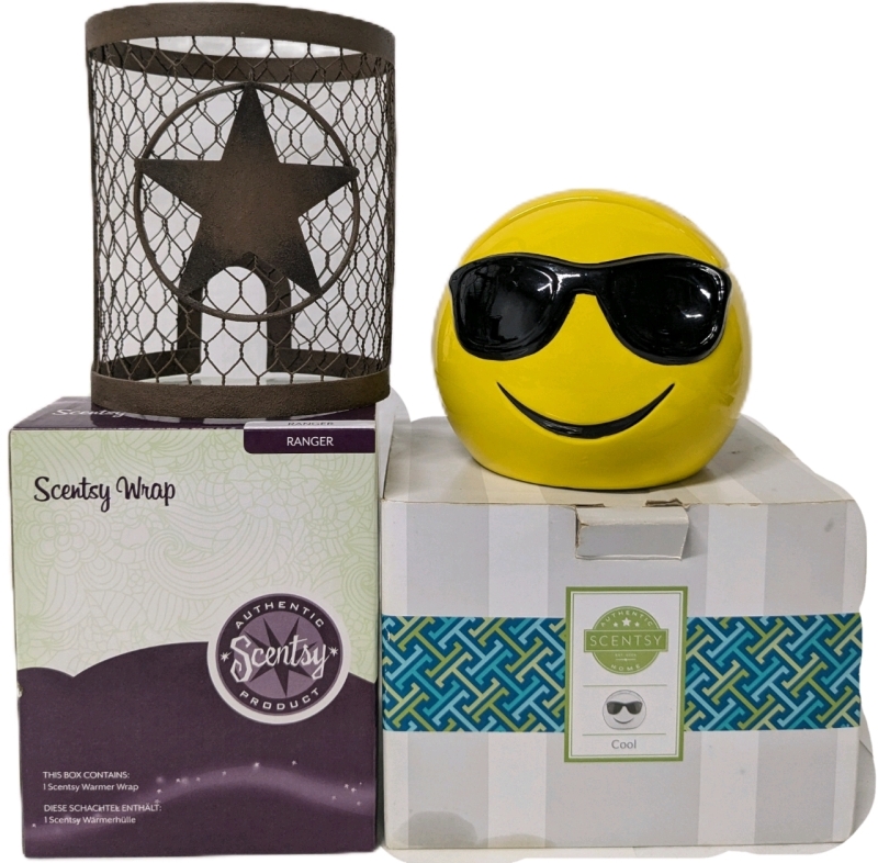 SCENTSY | Cool Emoji Ceramic Wax Warmer [Retired] 3" Tall & Ranger Warmer Wrap (4.5" D x 5.5" Tall)