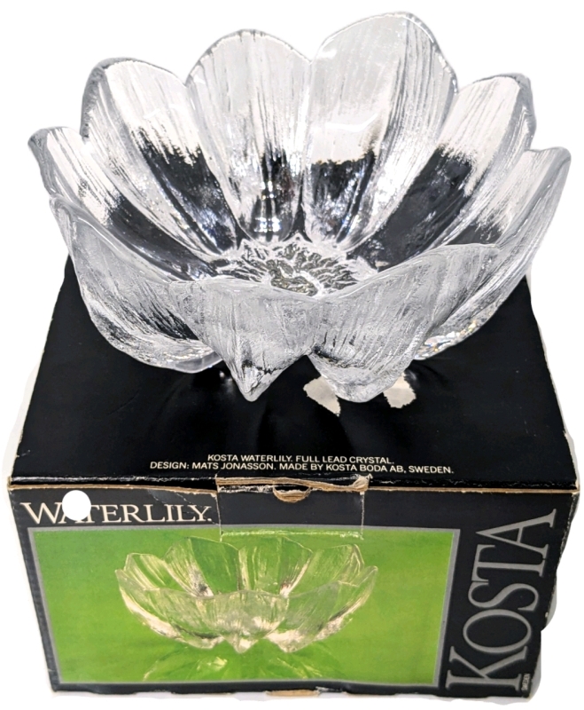 Vintage Kosta Boda Sweden Full Lead Crystal Waterlily Bowl | Design by Mats Jonasson | 5.75" Diameter x 3" Tall