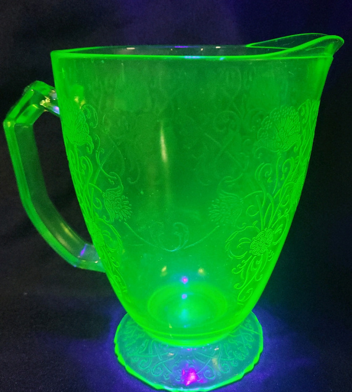 Vintage Florentine Poppy Flowers Uranium Depression Glass Water Pitcher