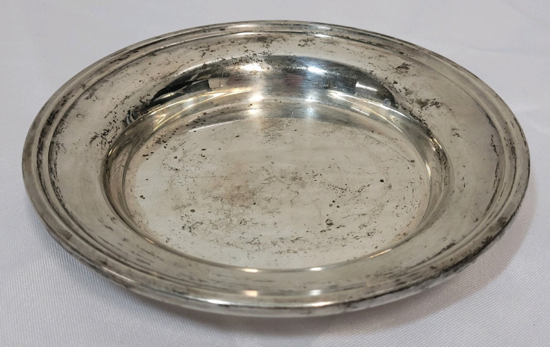 Birks Sterling Silver Change Tray , Dated 1964 . Measures 5 3/8" diameter & 3/4" tall