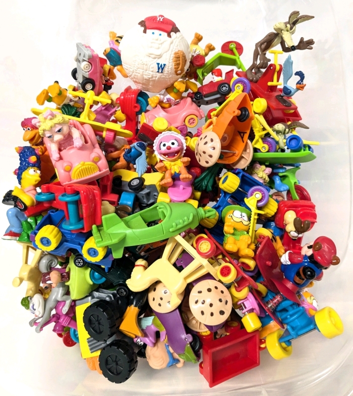 Vintage Kid's Meal Toys | Muppet Babies, Mario, Garfield, The Chipmunks, The Simpsons, McDonaldland, Looney Tunes +