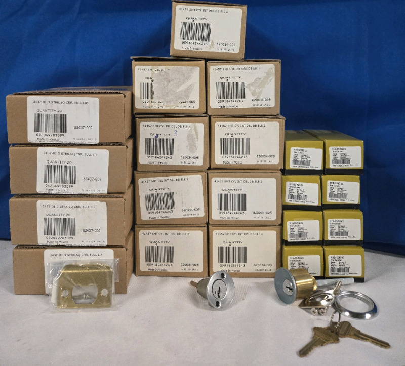 125 Pcs Total | Assorted LockSmith Lot | ( 36 ) #41457 Interior Smart Cylinder DBL DB ELE 2 | ( 80 ) # 3437-01 Brass Square Lip Corner Strike Plate | ( 9 ) Rim Cylinders # R118-SC-26D-KD