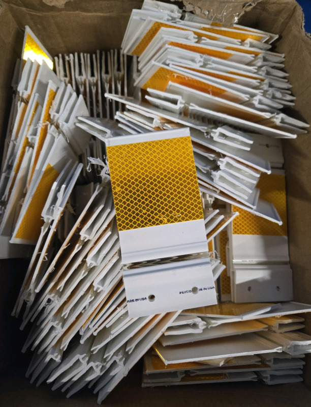 150+ New | Pexco Gator Jaw Guardrail Deflectors | 6&frac14;" x 3" Each