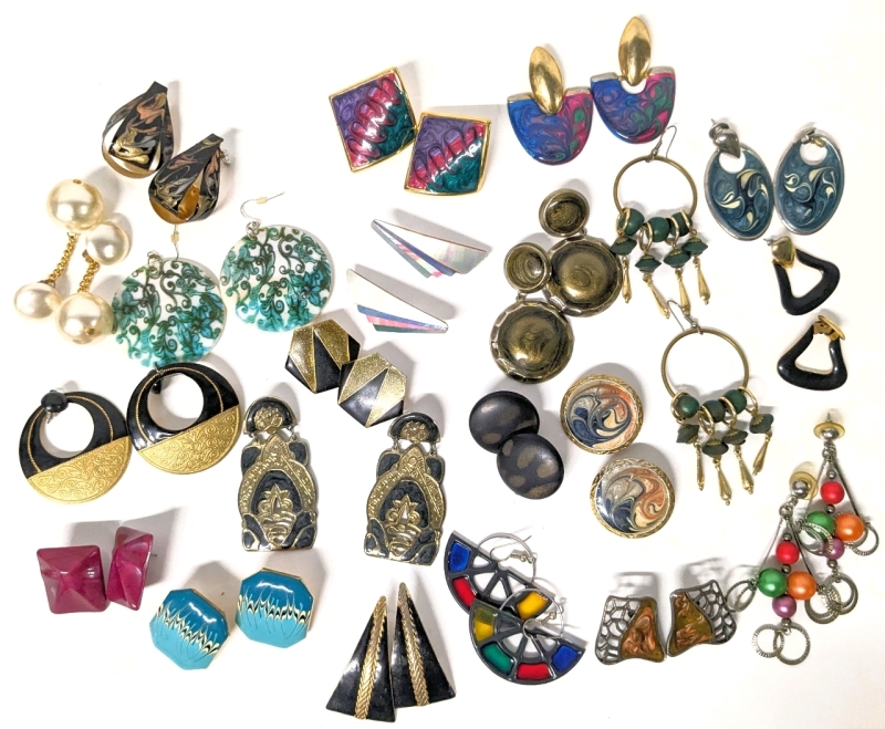 20+ Matched Pairs of Vintage Earrings: Assorted Styles & Materials incl Enamel, Abalone, Wood + | Largest 2" Diameter