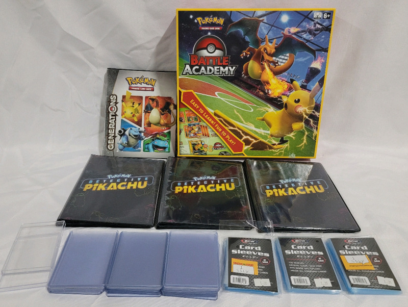Pok&eacute;mon Card Holder Binders , 24 Top Loaders , 300 Card Sleeves & Pok&eacute;mon Box