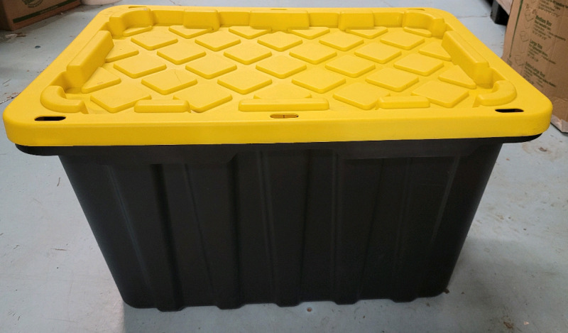 Storage Tote with Unmatched Lid . Measures 28.5"&times;19 3/4"&times;16.5"