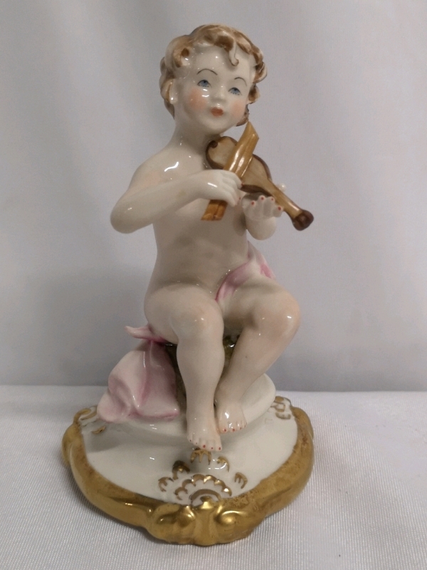 Vintage 5.25" Tall Capodimonte Figure Made in Italy