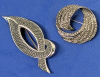 2 Gorgeous Vintage Silver Tone Brooches | 1 Resembling a Crashing Wave or Curved Wing, the Other a Looping Ribbon | Up to 3" Long