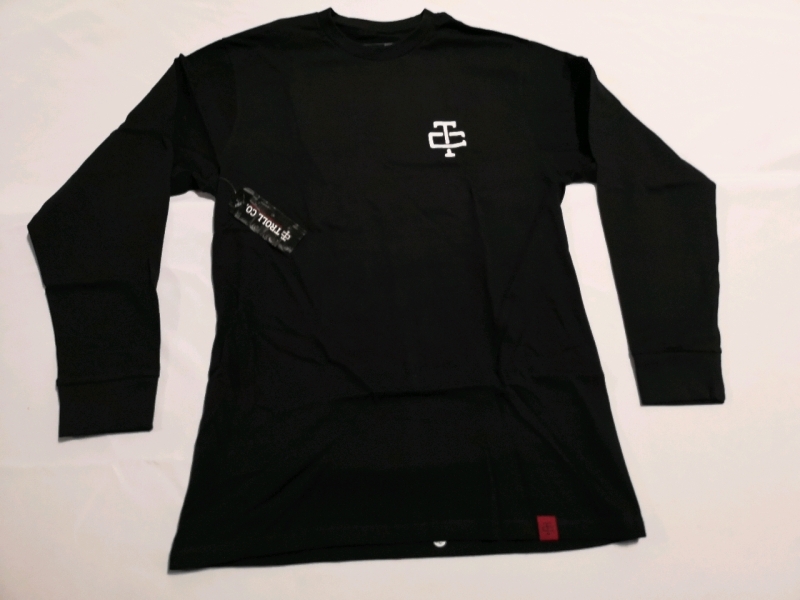 New Men's sz Medium Long Sleeve Top by Troll Co.