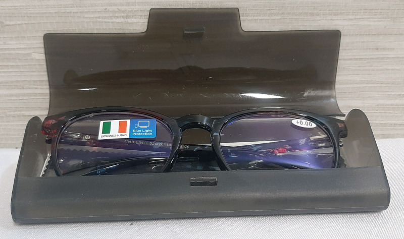 Blue Light Protection Glasses w/ Fabric Cloth and Carrying Case