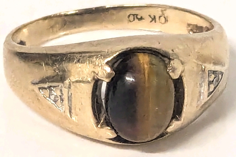 Gorgeous 10K Gold Ring with 4-Claw Set Oval Tigers Eye Stone Open Gallery Back with Diamonds on Either Side | Size 7.5