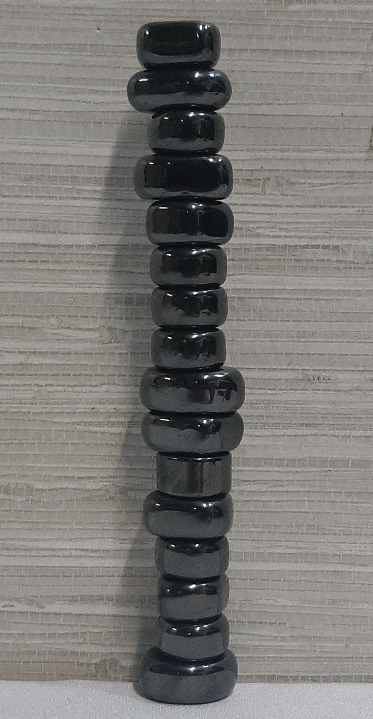 16pcs Magnetic Hematite Stones