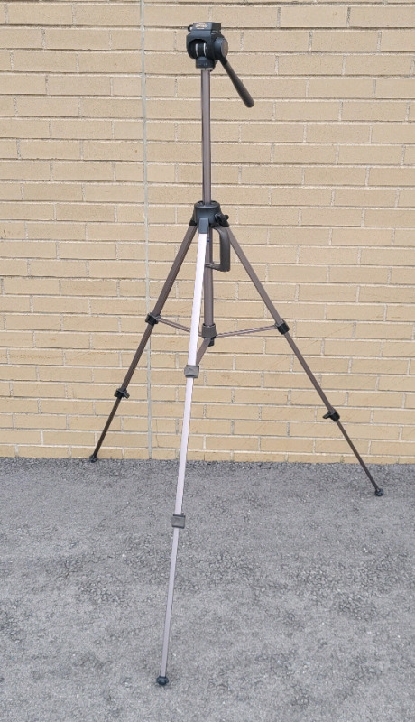 Optex T465 Expandable Tripod for Photography Camera & Video Camera . Measures 25" to 62" tall