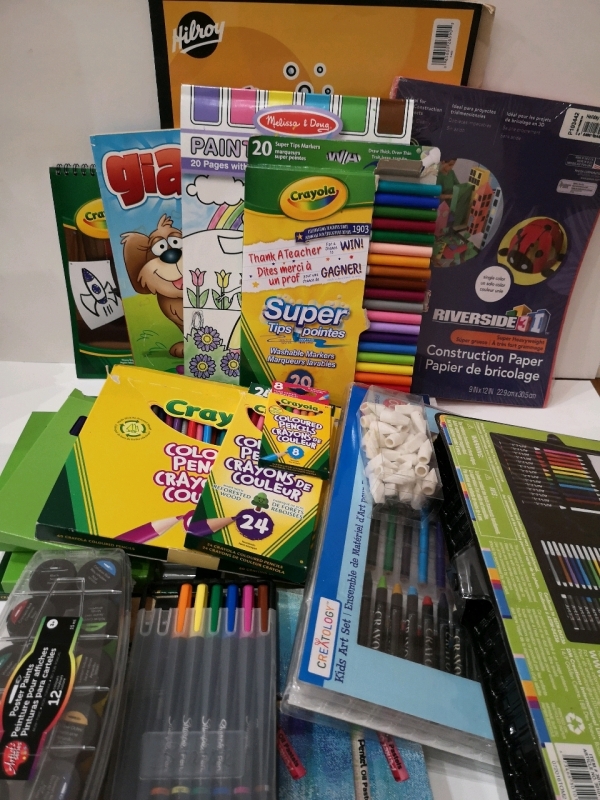 Large Children's Arts & Craft Lot - Crayola Markers, Pencil Crayons, Paint, Coloured Paper, Oil Pastels ++