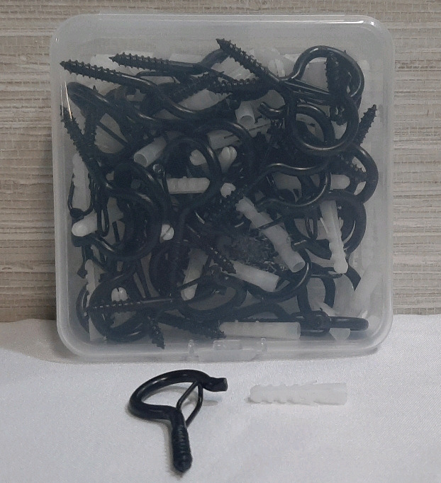 New Box of Q-Hanger Hooks