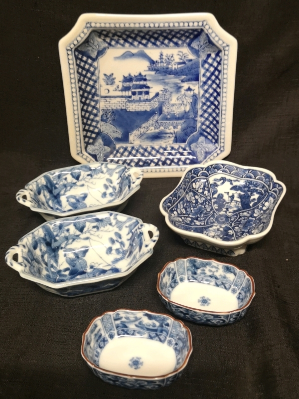 6 Blue & White Porcelain Dishes