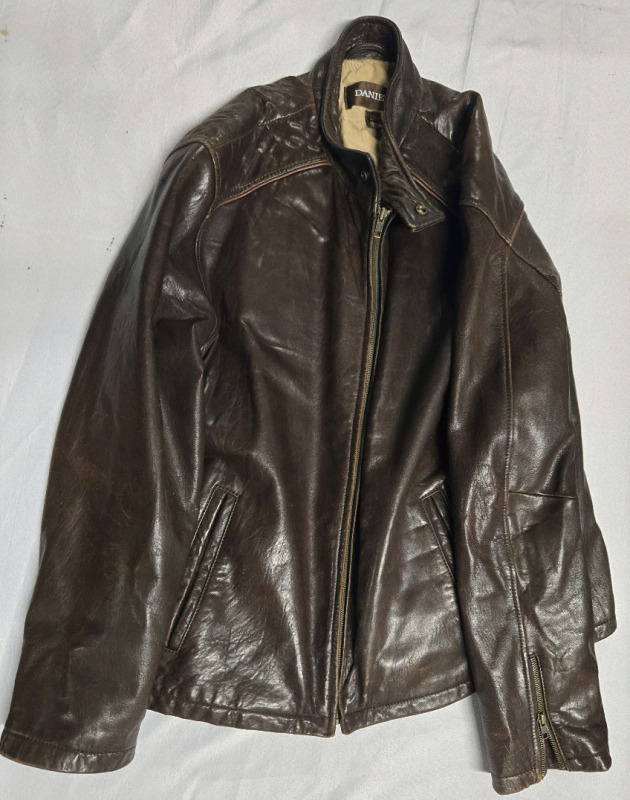 New | Size XL | Danier Genuine Brown Leather Jacket