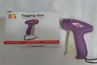 New PAG Tagging Gun 2000 Fasteners and 5 Needles