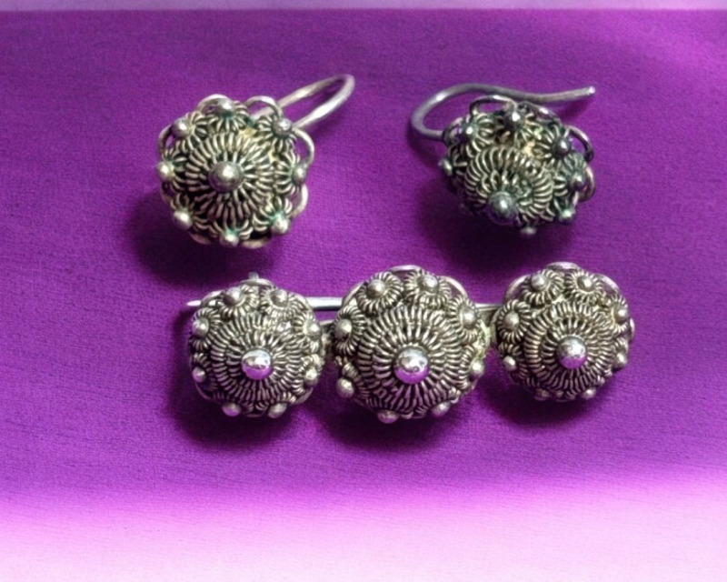 Antique Sterling Dutch Button Brooch Earrings Set