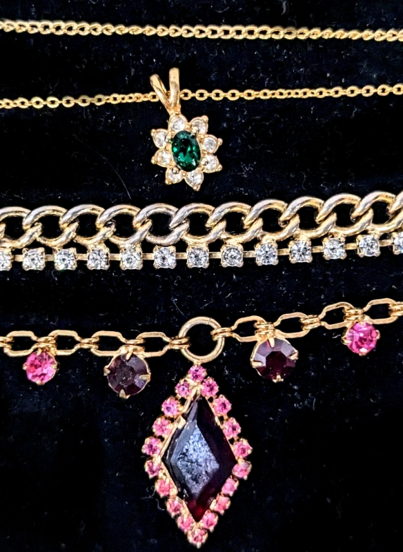 Vintage Gold Tone Jewelry : 3 Necklaces & 1 Bracelet | 7.5" - 17.5" Long