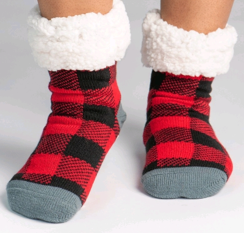 New Pudus Lifestyle Co Red Plaid Slipper Socks w Grippy Spots on Bottoms | One Size Fits Most