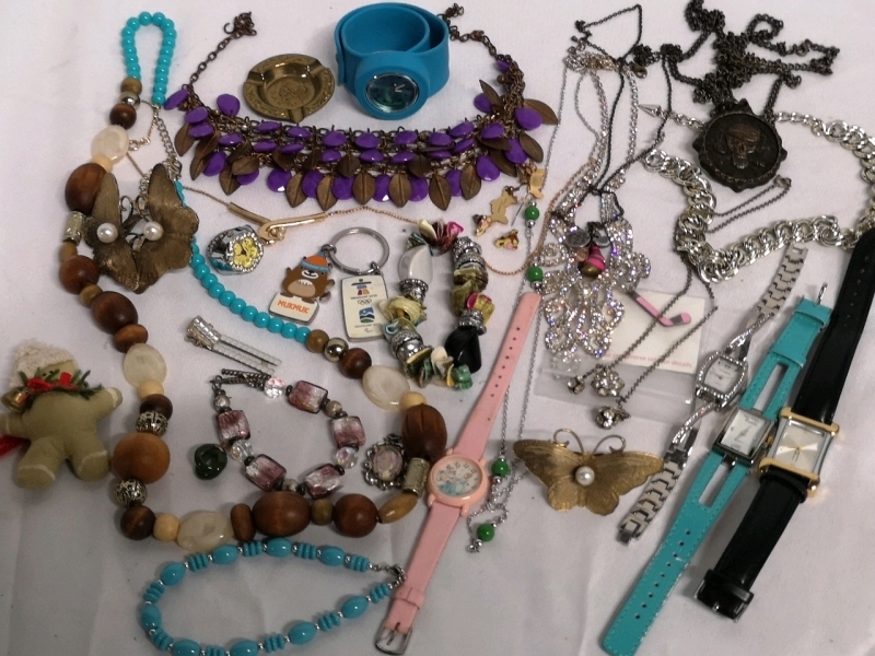 Vintage & Modern Jewelry Lot