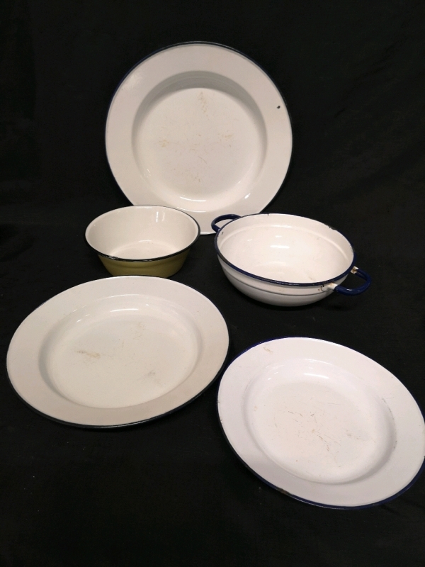 5 Vintage Enamel Dishes - Smalterie Italiane