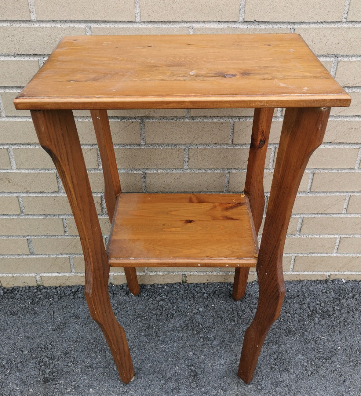 2 Tier Wooden Pine Table