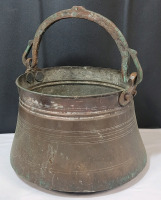 Vintage Handmade Copper & Brass Cauldron with Handle . Measures 7 1/4" tall & 11" diameter