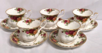 5 Royal Albert Old Country Roses Teacups & Saucers