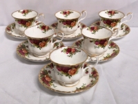 6 Royal Albert Old Country Roses Teacups & Saucers