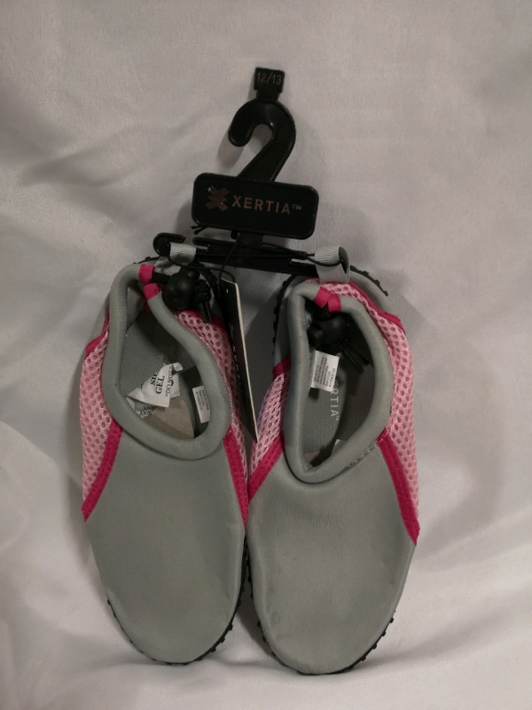 New Kids Water Shoes Sz 12/13