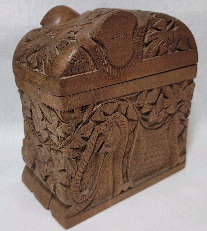 MCM Kashmir India Carved Walnut Wooden Elephant Cigarette Box , holds upto 40 Cigarettes . Triple Open Box . Measures 5"×2 3/4"×5.5"