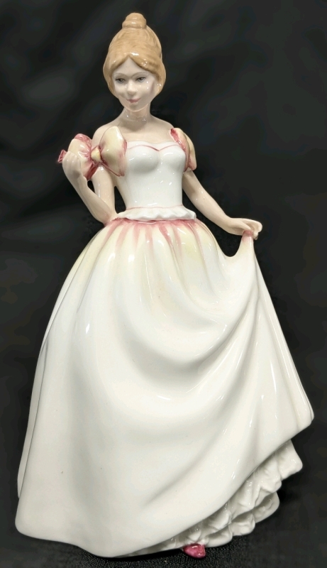 1993 Royal Doulton "Gift of Love" Figure HN 3427 | 8.25" Tall