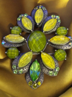 Vintage Glowing Rhinestone Opaque Green Faceted Cabs Brooch