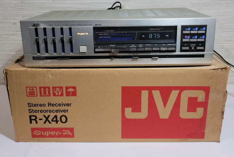 1983 JVC R-X40 Digital Synthesizer Stereo Receiver w/Original Box . Tested Powers Up , Not Tested Beyond Power Up