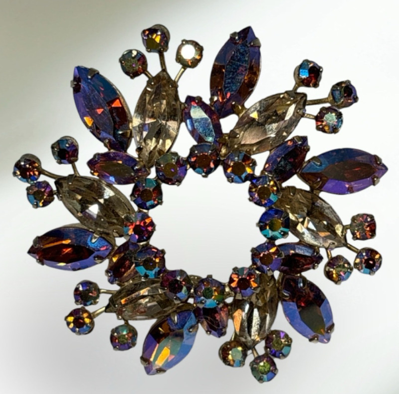 Stunning Sherman Aurora Borealis Wreath Brooch 18 Stamens Large Signed